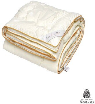 Luxury Wool Comforter, Queen