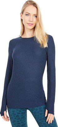 Classic Crew Pullover (Nocturnal Navy) Women's Clothing