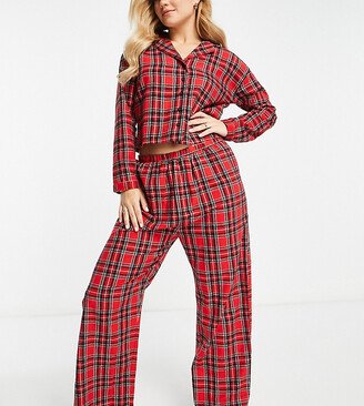 long sleeve pajama shirt and pants set in tartan