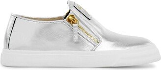 Eve low-top sneakers