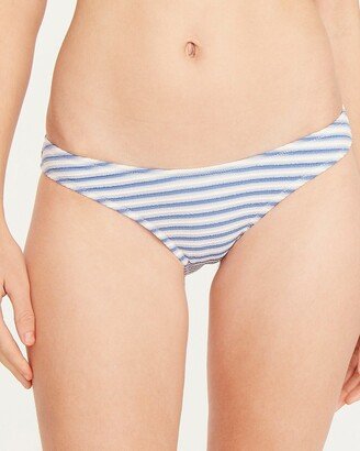Textured hipster bikini bottom in stripe