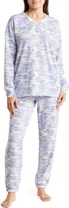 JACLYN Camo Print Long Sleeve Top & Joggers Pajamas