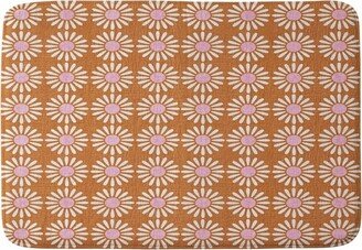 Schatzi Brown Retro Jumbo Daisy Heavy Memory Foam Bath Mat Pink