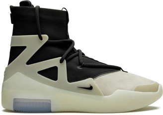 Air Fear Of God 1 ''String/The Question'' sneakers