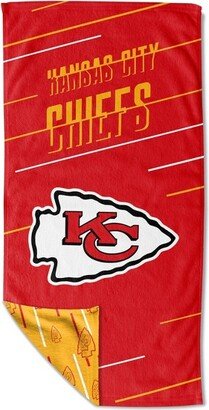 NFL Kansas City Chiefs Splitter Beach Towel with Mesh Bag