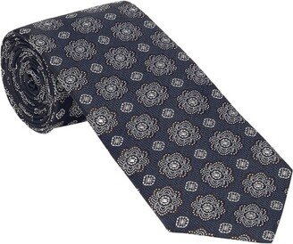 Patterned silk tie