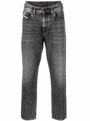 D-Fining tapered-leg jeans