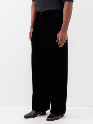 Pleated Wide-leg Velvet Trousers