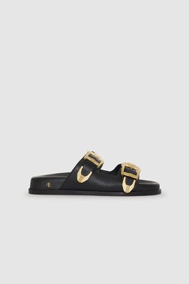 Waylon Slides in Black