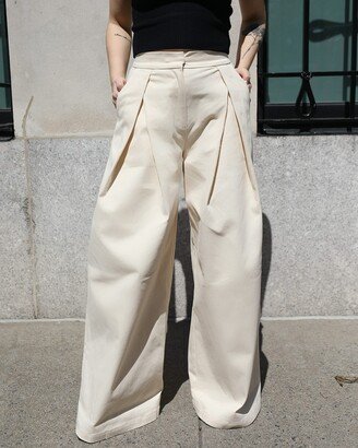 Women's Crème Brulee Pleat Front Wide Leg Pant by @Ivanka.dekoning