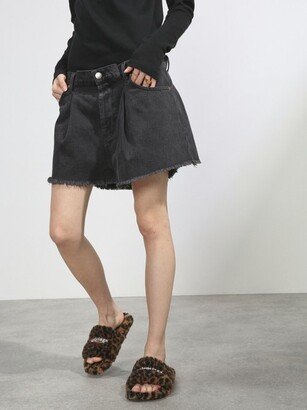 Fold Raw-hem Denim Shorts