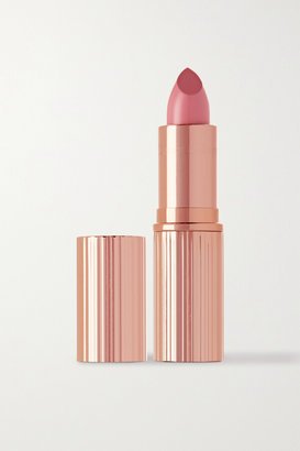 K.i.s.s.i.n.g Lipstick - B*tch Perfect