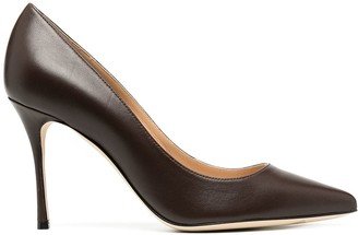 Godiva pointed pumps