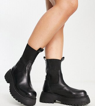 Wide Fit Adelaide leather chelsea boots in black