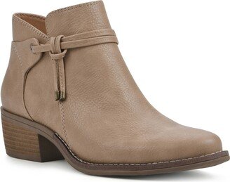 White Mountain Footwear Althorn Ankle Bootie