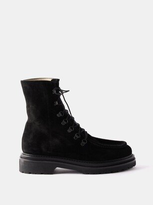 Model 16 Suede Lace-up Boots