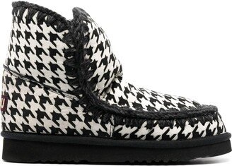 Eskimo 24 houndstooth ankle boots