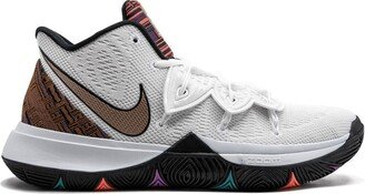 Kyrie 5 BHM sneakers