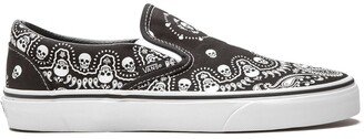 Classic Slip-On Bandana sneakers