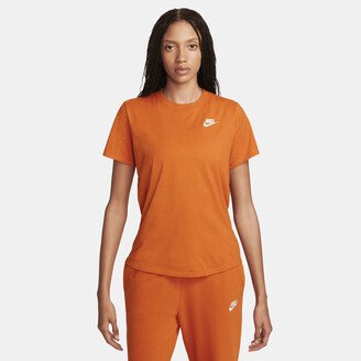 Women's Sportswear Club Essentials T-Shirt in Orange