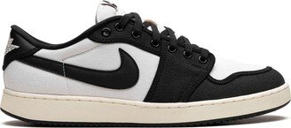 KO Low Black / White sneakers