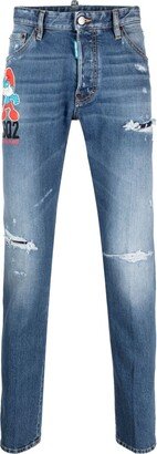 Logo-Patch Tapered-Leg Jeans
