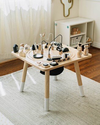 Wonder & Wise Awesome Activity Table