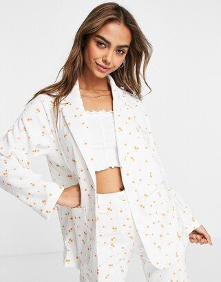 blazer in white blossom print - part of a set