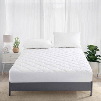 Peace Nest Four Leaf Clover Quilted Mattress Pad