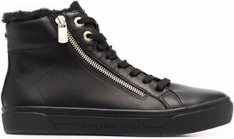 Side-Zip Fastening Sneakers