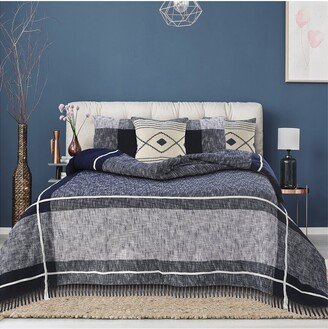 Minimal Modern Plaid Coverlet With Fringe