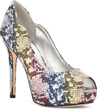 Hilare Peep Toe Pump