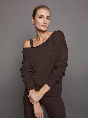 Off Shoulder Sweatshirt in French Terry - Dark Oak