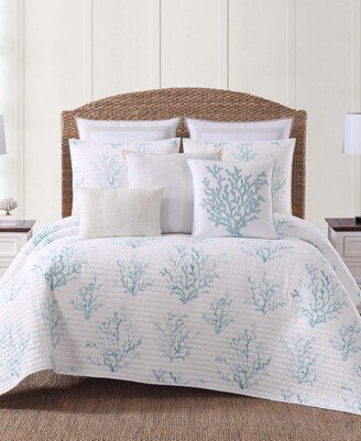 Oceanfront Resort Cove King Quilt Set