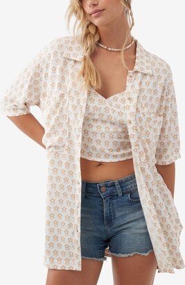 Juniors' Tricia Daisy Button-Down Short-Sleeve Shirt