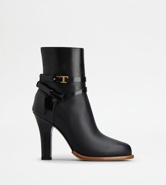 Ankle Boots in Leather