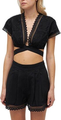 Lace Detailed Cropped Top