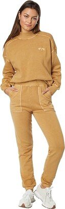 Chill Weekend Sweatpants (Cosmic Khaki) Women's Clothing