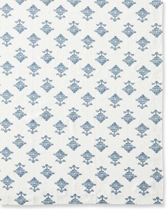 Matouk Schumacher Rubia Linen Tablecloth, 70 x 126