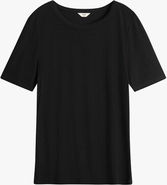 Lara Slim Fitted T-Shirt