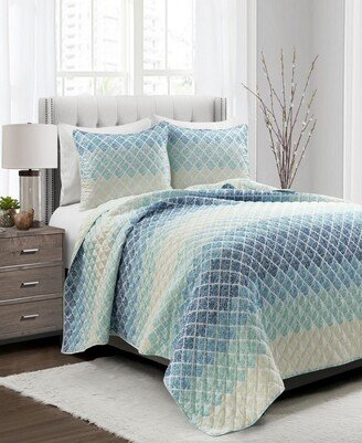 Medallion Ombre Reversible Oversized 3-Piece Quilt Set, King