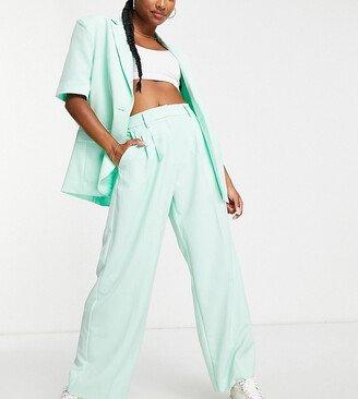 Vero Moda Petite tailored suit pants in green