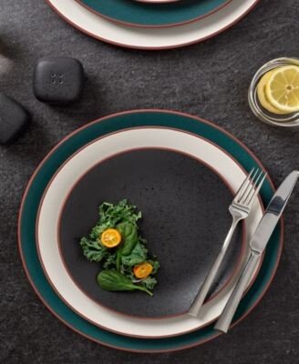 Dinnerware Collection