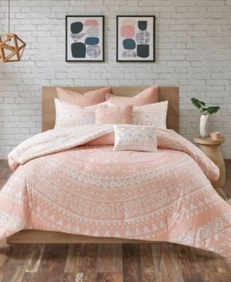 Larisa Comforter Sets