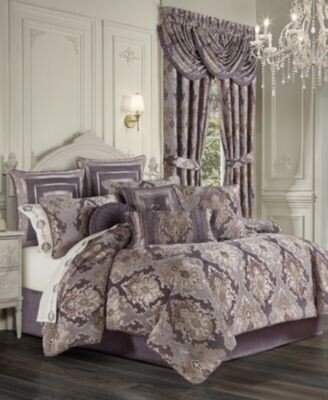 Dominique Comforter Sets