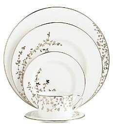 Gardner Street Platinum 5 Place Piece Setting