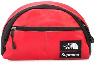 x The North Face belt bag