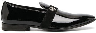 Hexagon plaque loafers