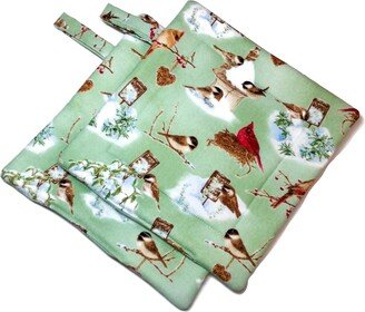 Quilted Pot Holders Set Of 2 Winter Birds Green