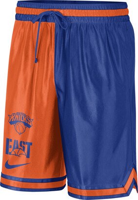 New York Knicks Courtside Men's Dri-FIT NBA Graphic Shorts in Blue